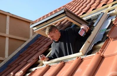 Pose de fenêtres de toit Velux à René